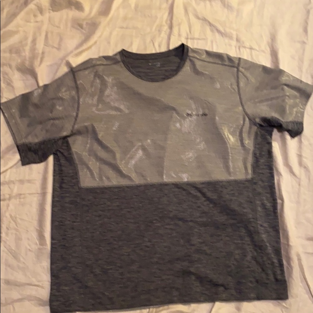 COLUMBIA $5!Only men’s tshirt excellent condition